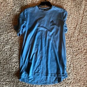 Adidas tee
